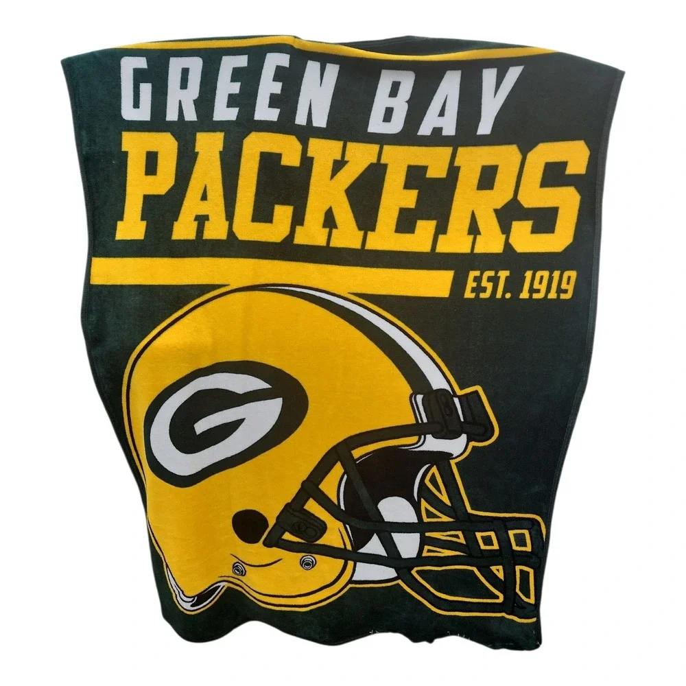 Green Bay Packers Throw 56x42 NFL Football Plush Stadium Blanket Tailgate Green